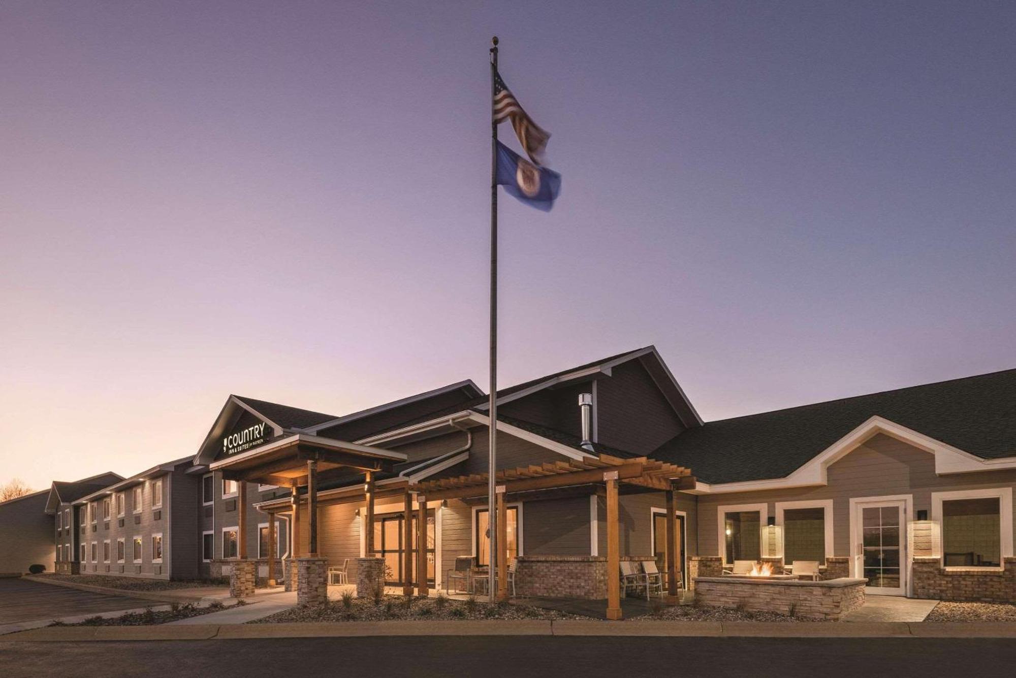 Country Inn & Suites By Radisson, Northfield, Mn Εξωτερικό φωτογραφία
