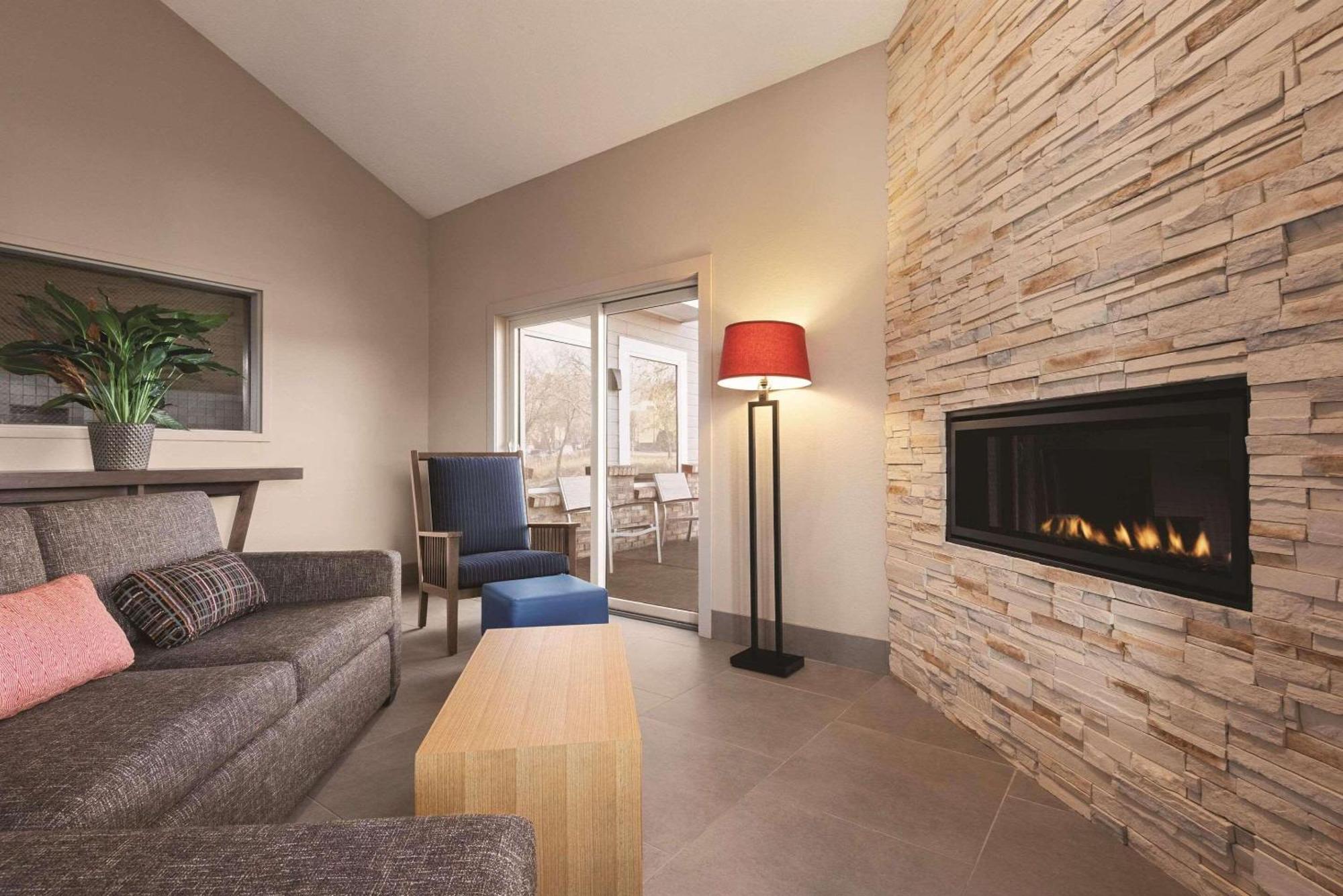 Country Inn & Suites By Radisson, Northfield, Mn Εξωτερικό φωτογραφία