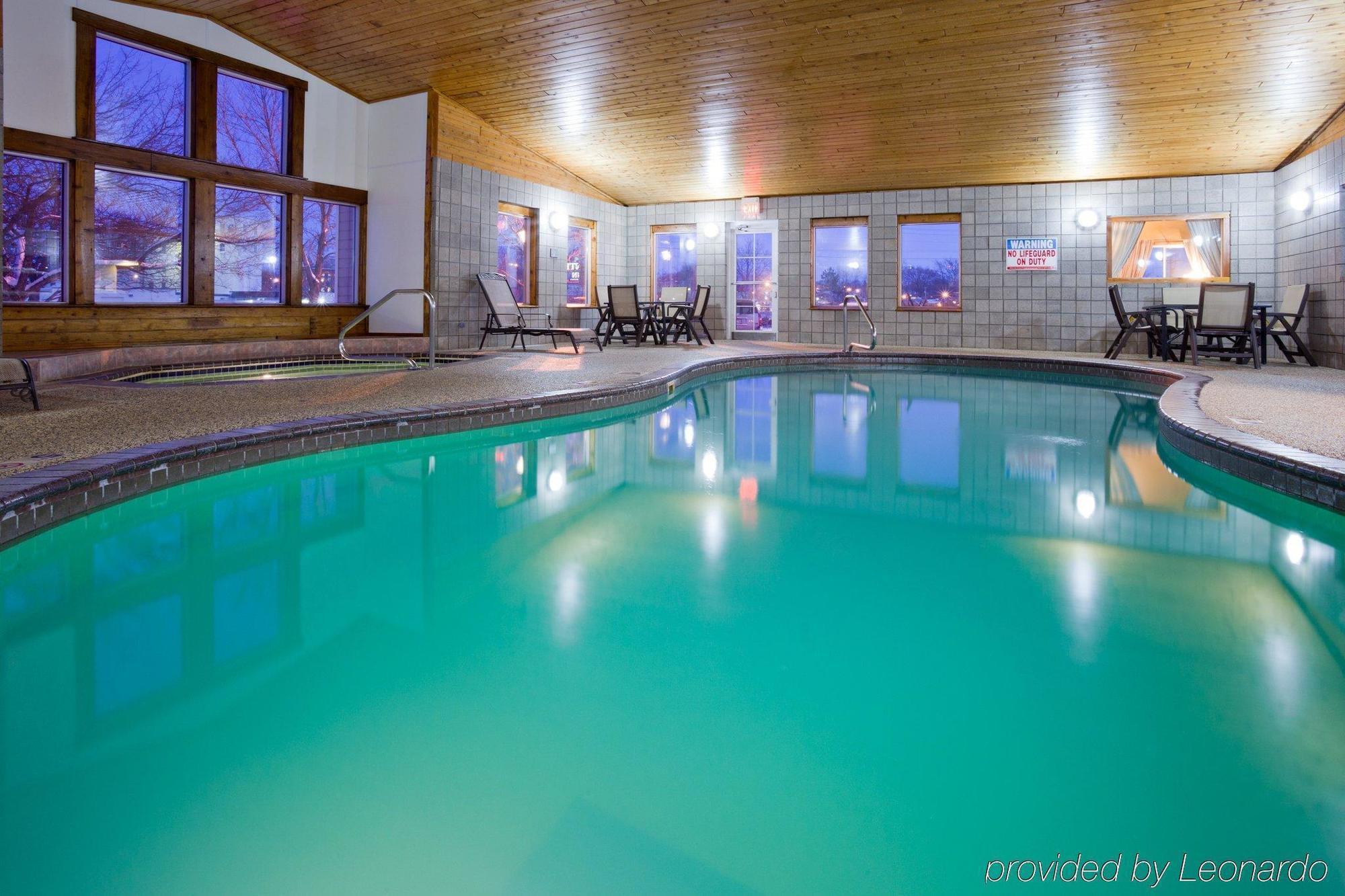Country Inn & Suites By Radisson, Northfield, Mn Εξωτερικό φωτογραφία